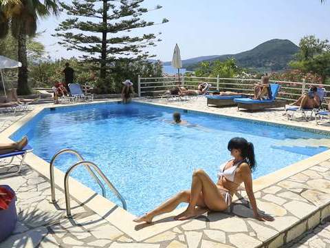 Find-Best-Lingerie.com presents: Public! stranger fucks me in the middle of the hotel pool!